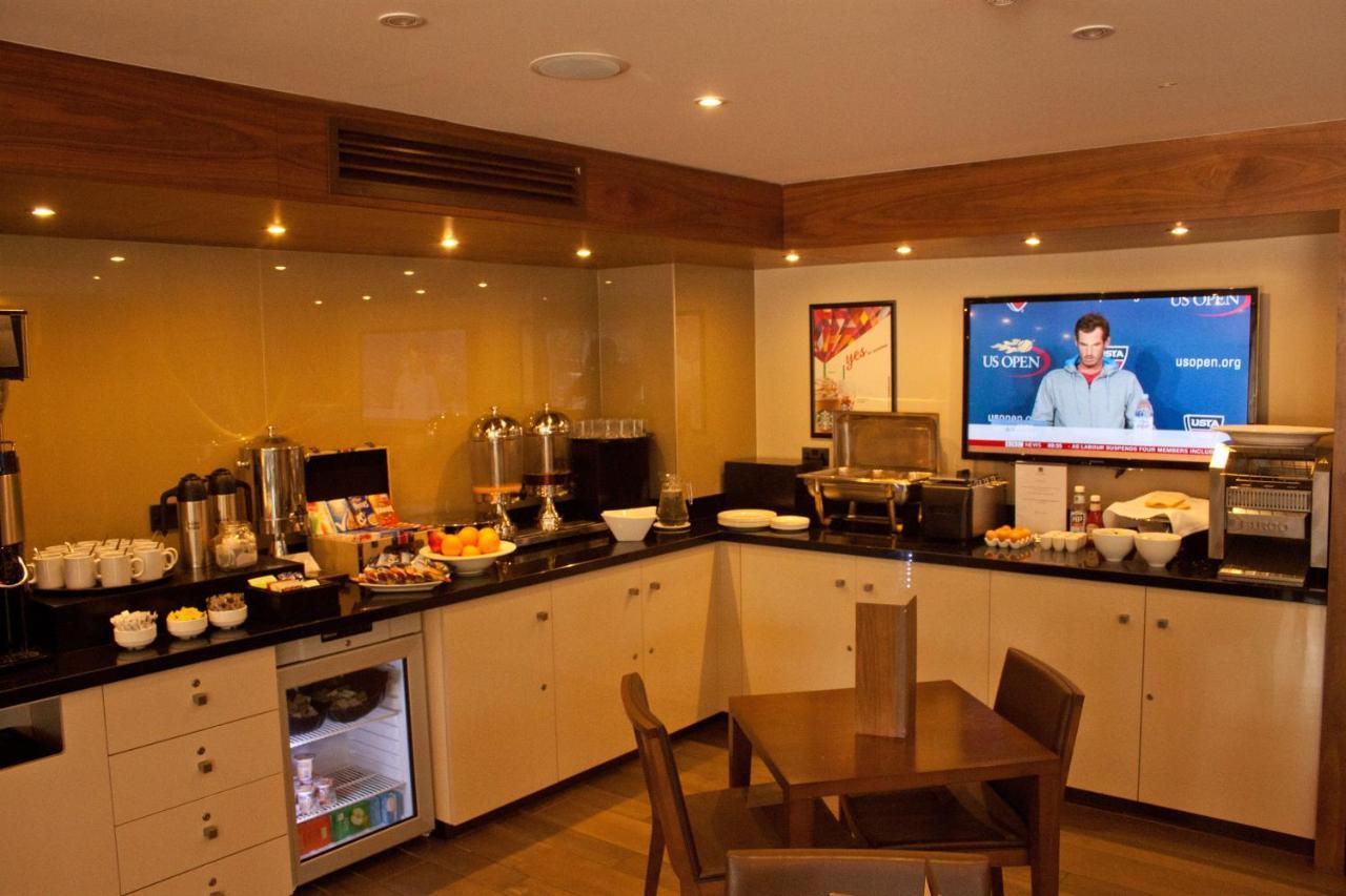 Best Western Pontypool Metro Hotel Zewnętrze zdjęcie